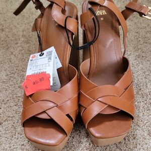 Zara Women's Brown Wedge Sandals